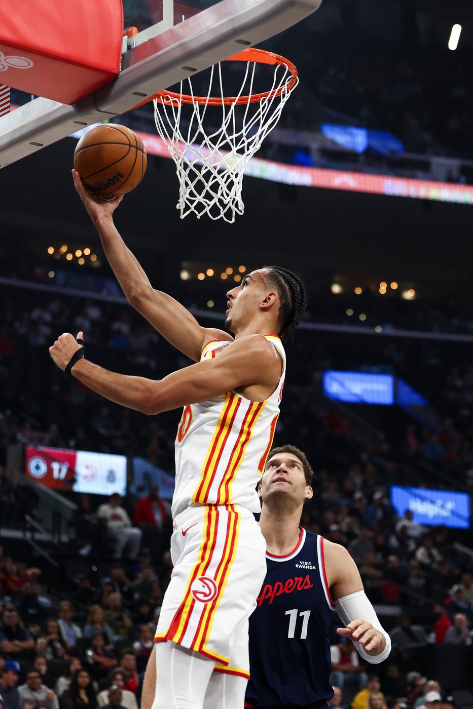 Krejci scores career-high 28 points as Hawks send Clippers to fifth straight loss, 105-102 | iNFOnews.ca