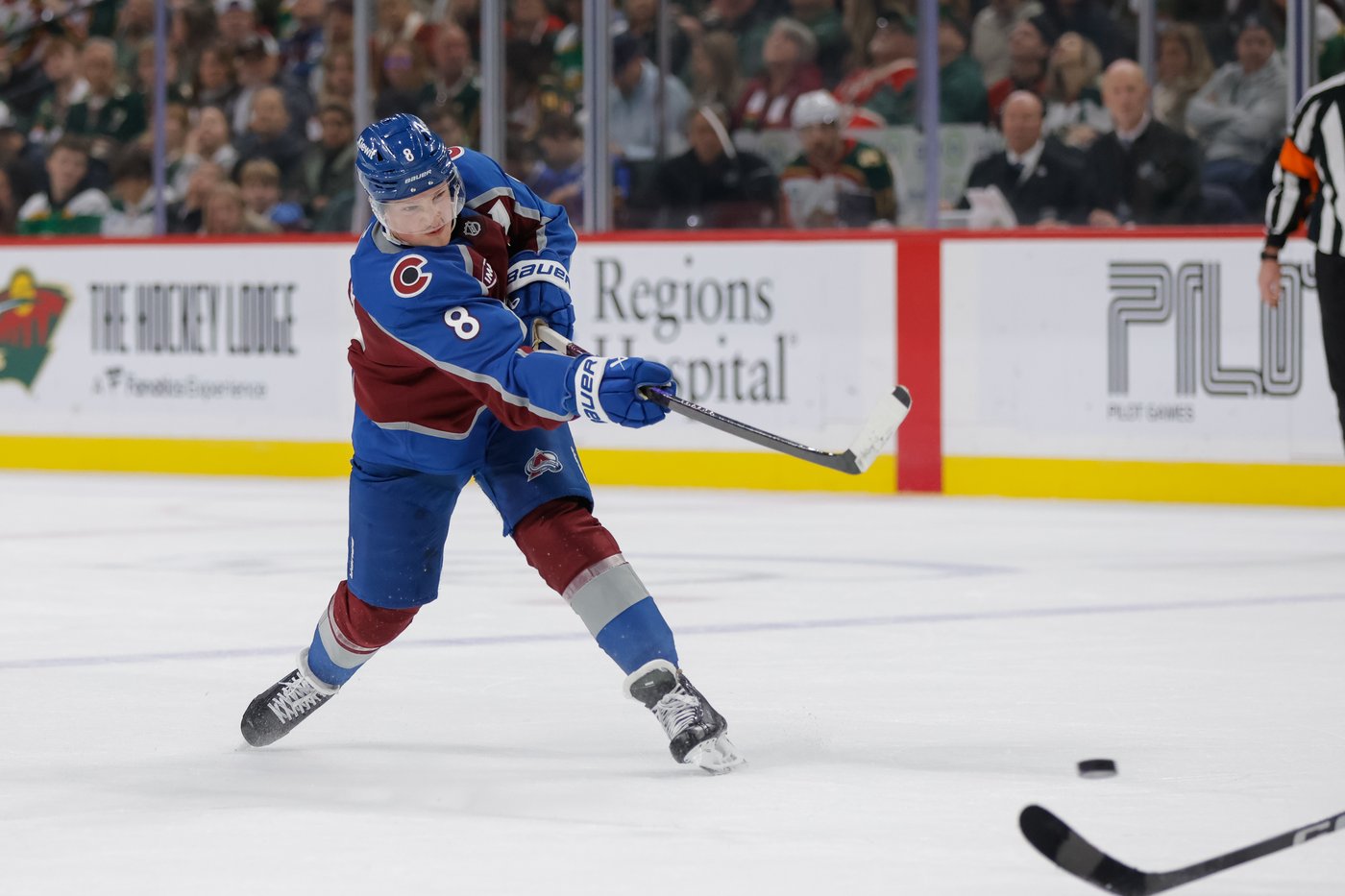 MacKinnon nets 2 goals, Makar and Nelson have goal, two assists, as Avalanche beat Wild 5-1 | iNFOnews.ca