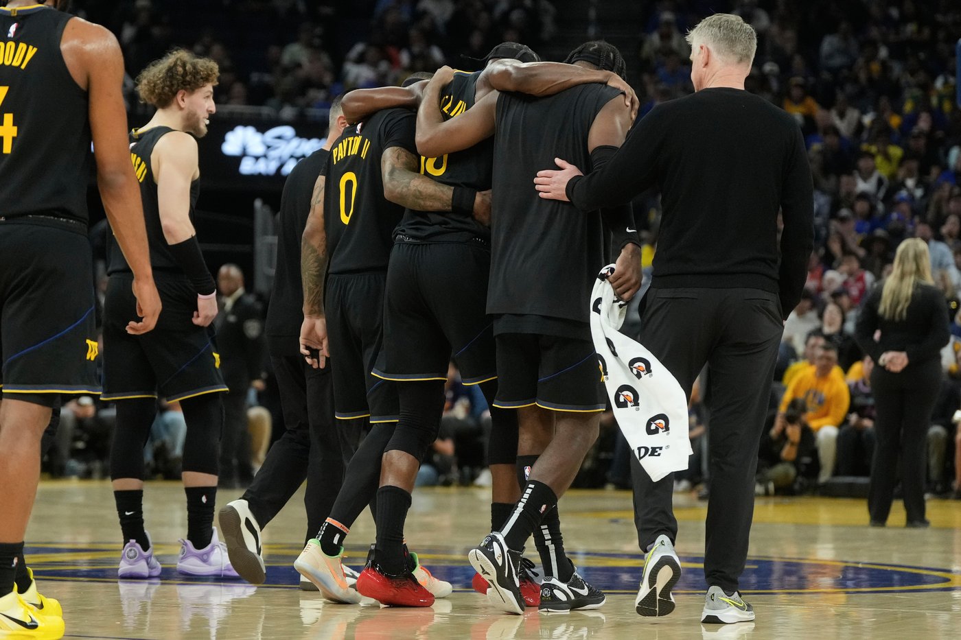 Warriors guard Jimmy Butler tears ACL in his right knee and will miss remainder of season | iNFOnews.ca