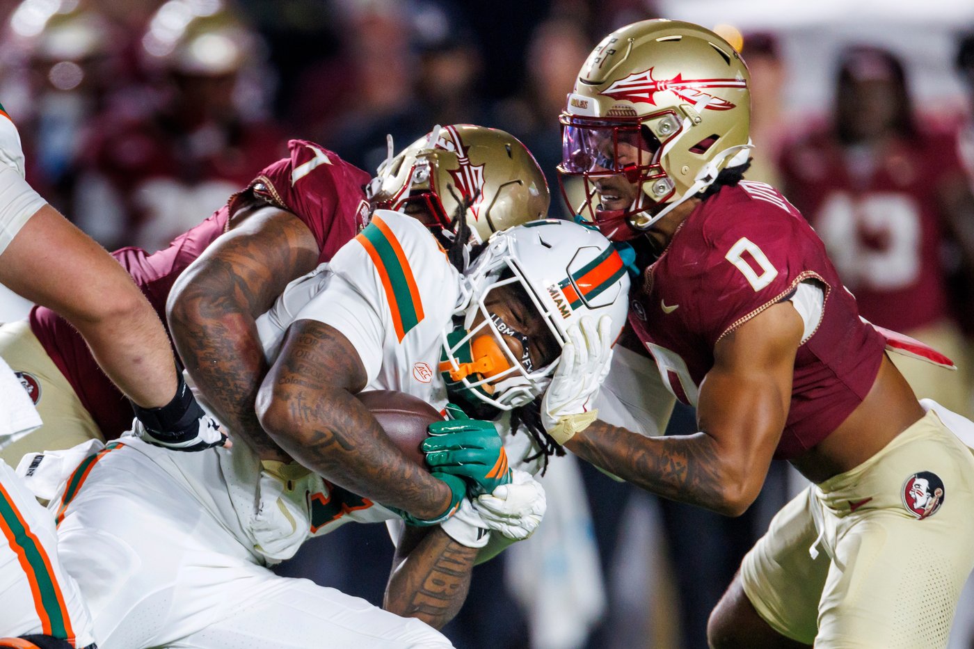 Carson Beck throws 4 TD passes to help No. 3 Miami hold off No. 18 Florida State, 28-22 | iNFOnews.ca