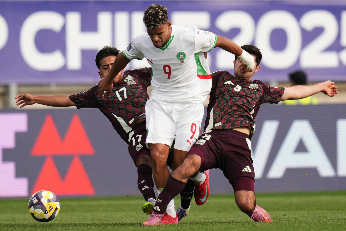 Photo highlights from Week 2 of soccer's U20 World Cup in Chile | iNFOnews.ca