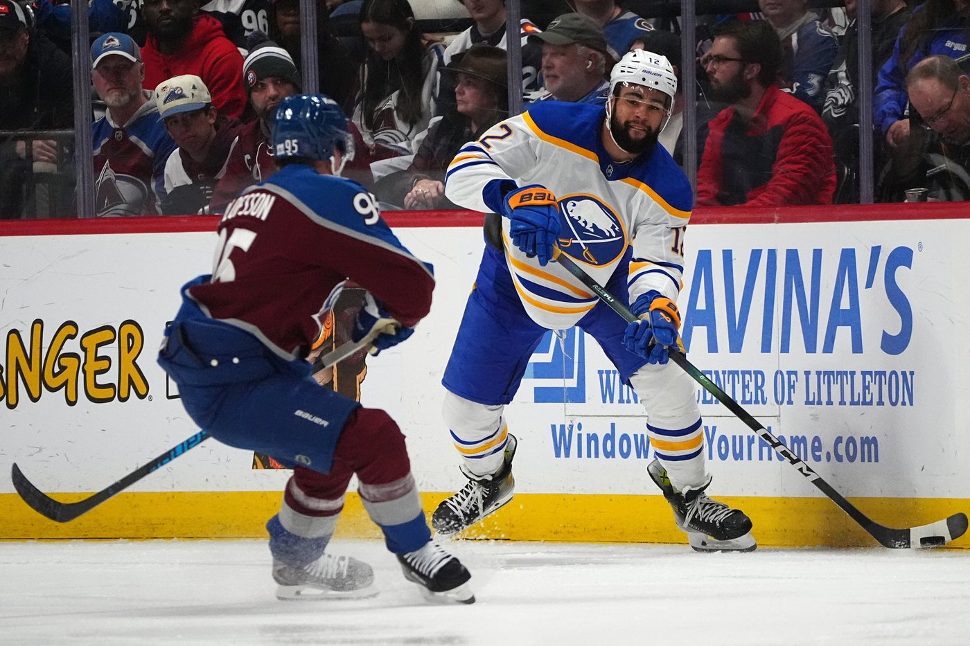 Necas has 2 goals, 2 assists as Avalanche beat Sabres 6-3 for 5th straight win | iNFOnews.ca