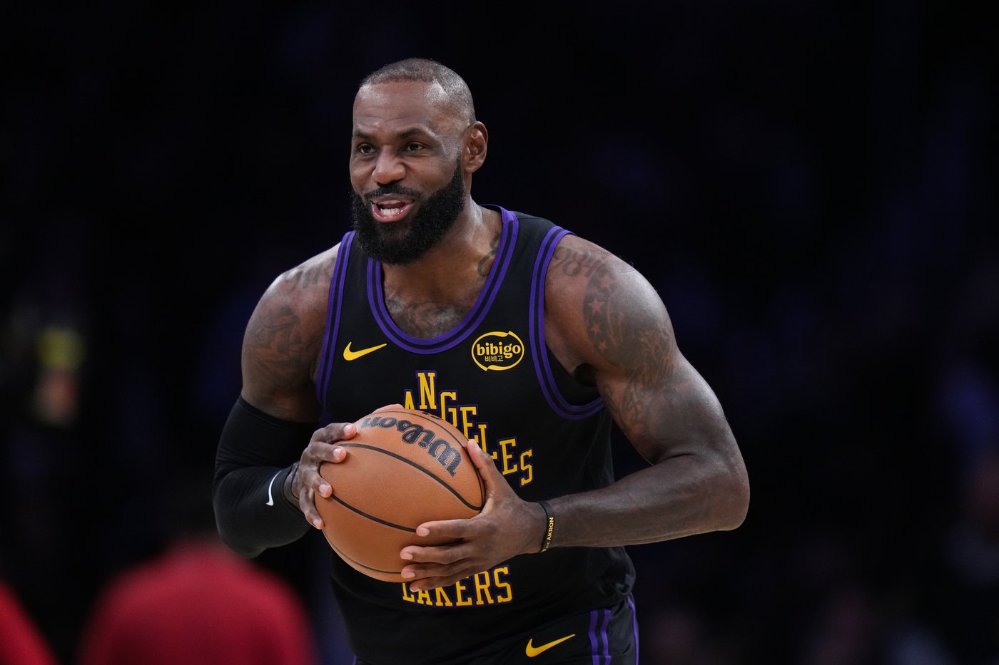 LeBron James begins his record 23rd NBA season with stellar playmaking in Lakers' win over Jazz | iNFOnews.ca