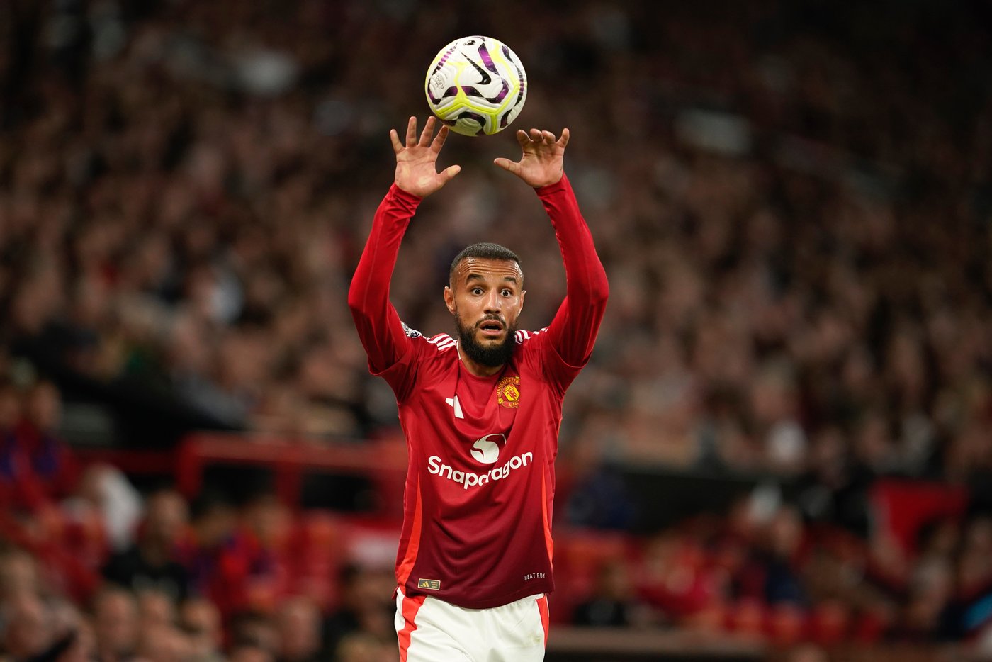 Rugby kickoffs, long throws and big No. 9s: How Premier League teams have gone back to basics | iNFOnews.ca Rugby kickoffs, long throws and big No. 9s: How Premier League teams have gone back to basics | iNFOnews.ca