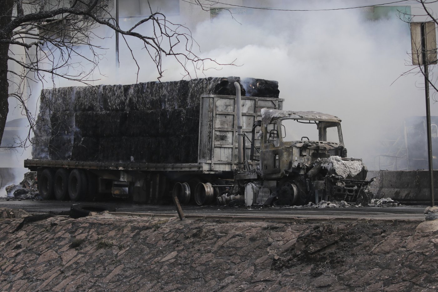 Investigation underway into deadly gas tanker explosion in Mexico City | iNFOnews.ca Investigation underway into deadly gas tanker explosion in Mexico City | iNFOnews.ca