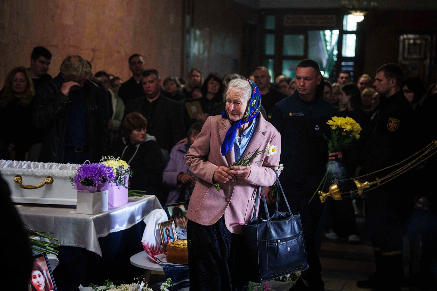 The top AP photos from Ukraine in 2025 show its grief and grit in another year of war | iNFOnews.ca