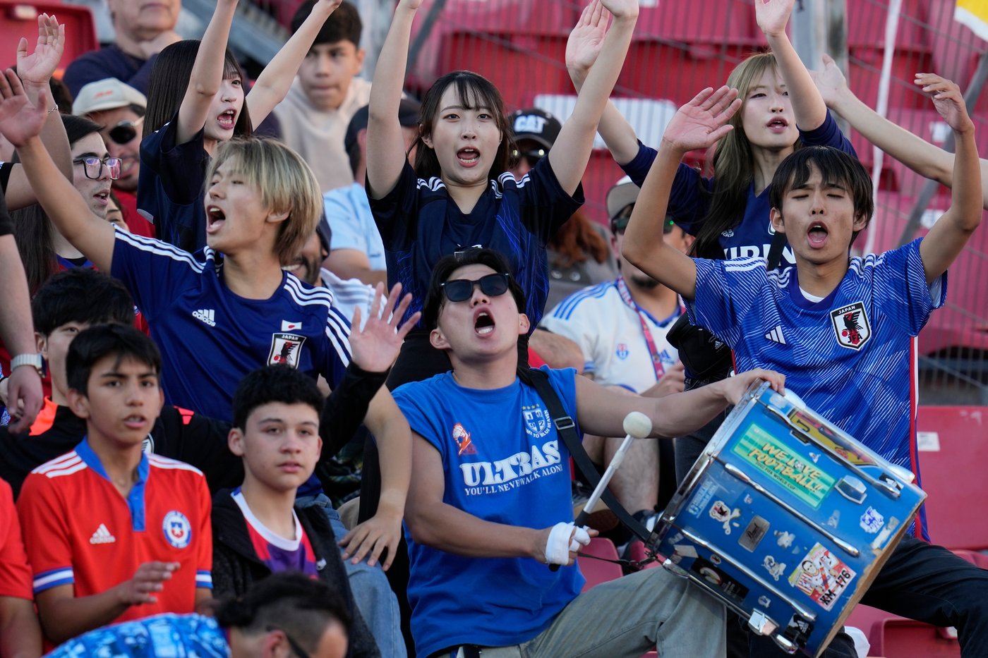 Photos of Japan's fans at the men's U20 FIFA World Cup in Chile | iNFOnews.ca