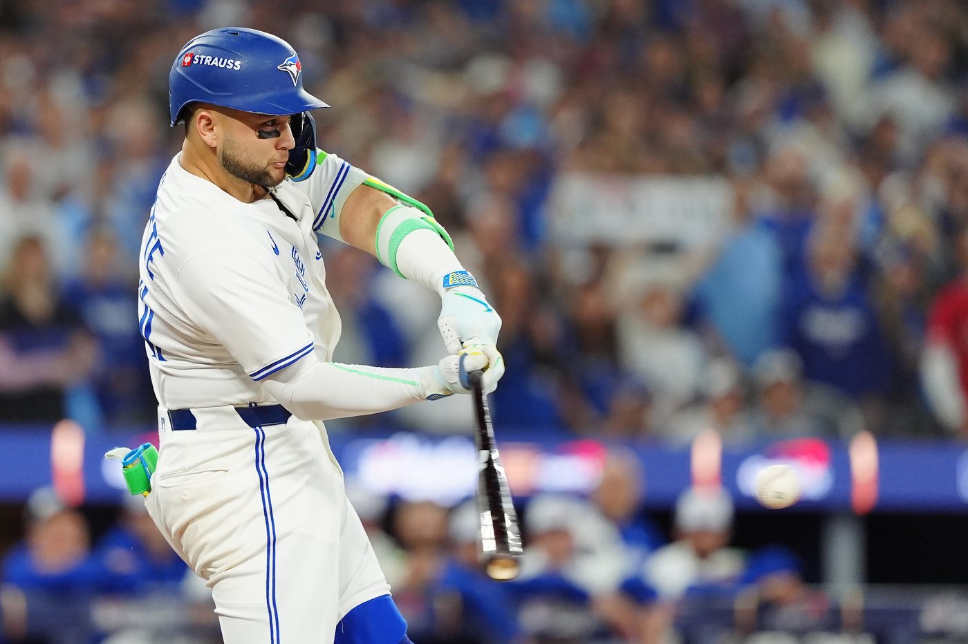 Photo Gallery: Dodgers beat Jays 5-4 to win World Series | iNFOnews.ca