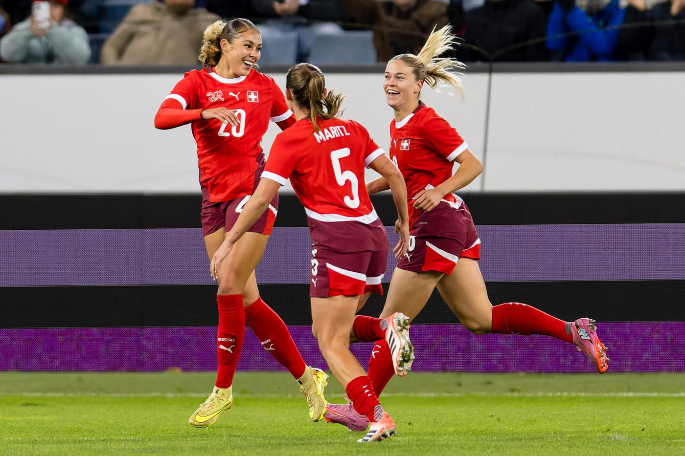 Canadian star Olivia Smith hurt in not-so-friendly 1-0 loss to Switzerland | iNFOnews.ca Canadian star Olivia Smith hurt in not-so-friendly 1-0 loss to Switzerland | iNFOnews.ca