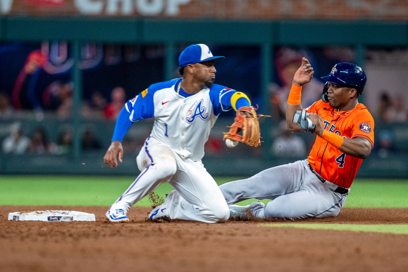 Brown shines again and Walker hits 2-run homer as Astros start strong and beat Braves 6-2 | iNFOnews.ca