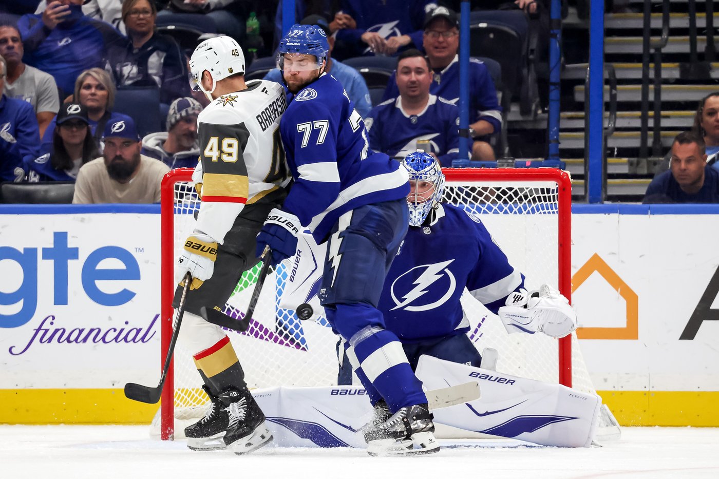 Kucherov scores in OT to give Lightning 2-1 win over Golden Knights | iNFOnews.ca