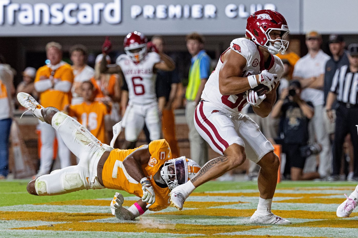 DeSean Bishop runs for 146 yards and a TD to lead No. 12 Tennessee past Arkansas, 34-31 | iNFOnews.ca