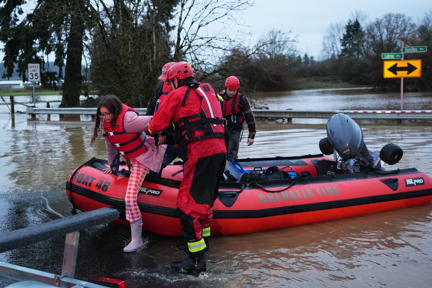 Pacific Northwest braces for more heavy rain, after powerful storm caused flooding, rescues | iNFOnews.ca Pacific Northwest braces for more heavy rain, after powerful storm caused flooding, rescues | iNFOnews.ca
