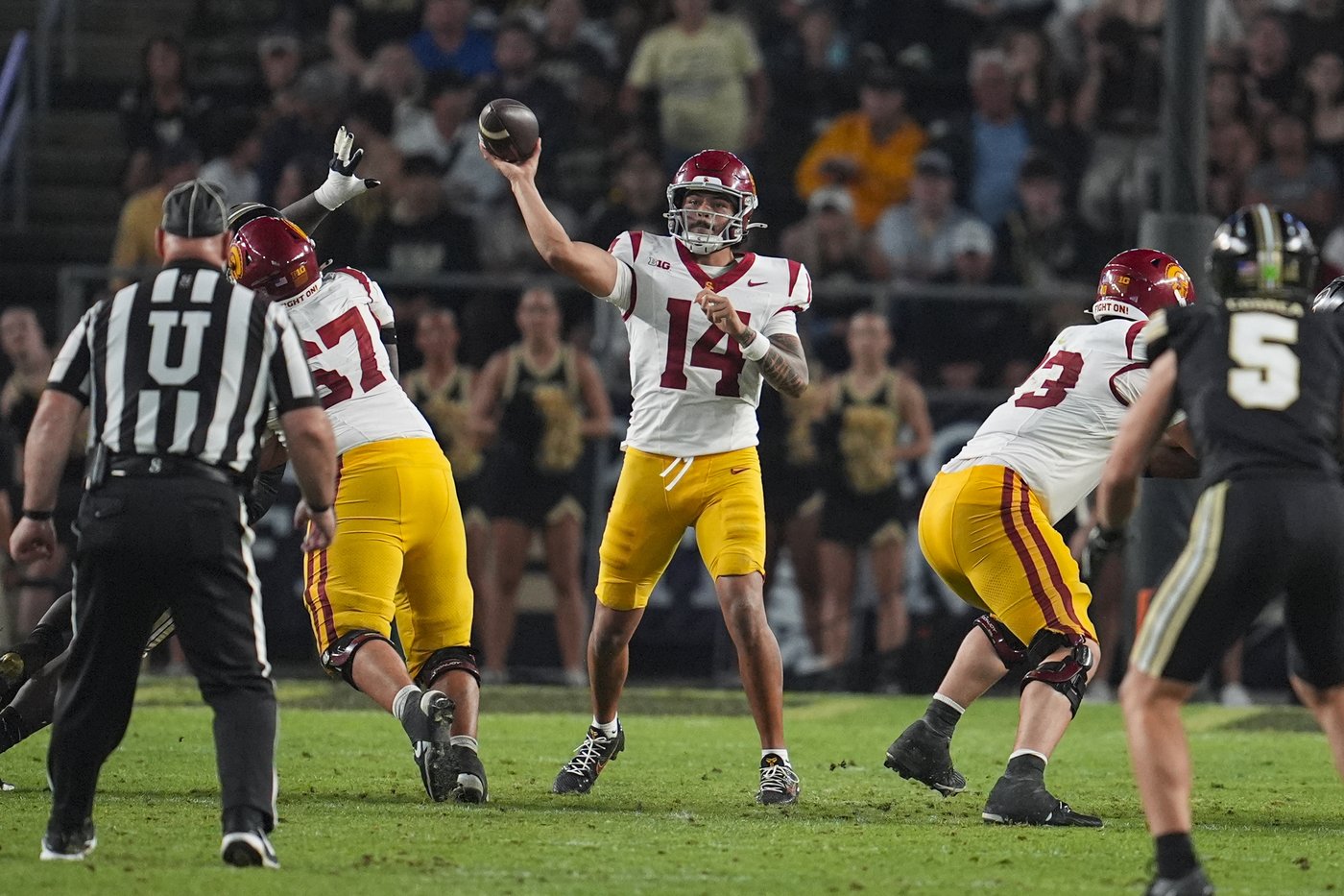 Jayden Maiava is unimpressed by No. 25 USC's prolific offense heading into Michigan State's big test | iNFOnews.ca