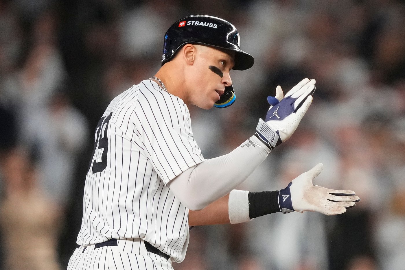 Captain clutch: Aaron Judge does it all and rescues Yankees with `amazing swing' against Blue Jays | iNFOnews.ca