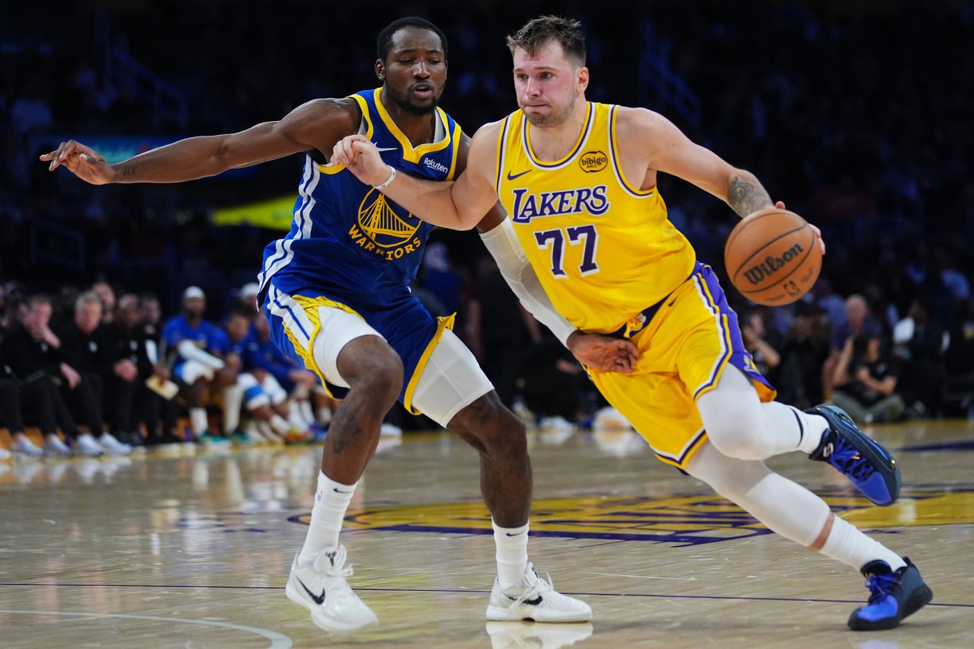 Luka Doncic's 43 points, near triple-double aren't enough to carry Lakers to a win without LeBron | iNFOnews.ca Luka Doncic's 43 points, near triple-double aren't enough to carry Lakers to a win without LeBron | iNFOnews.ca
