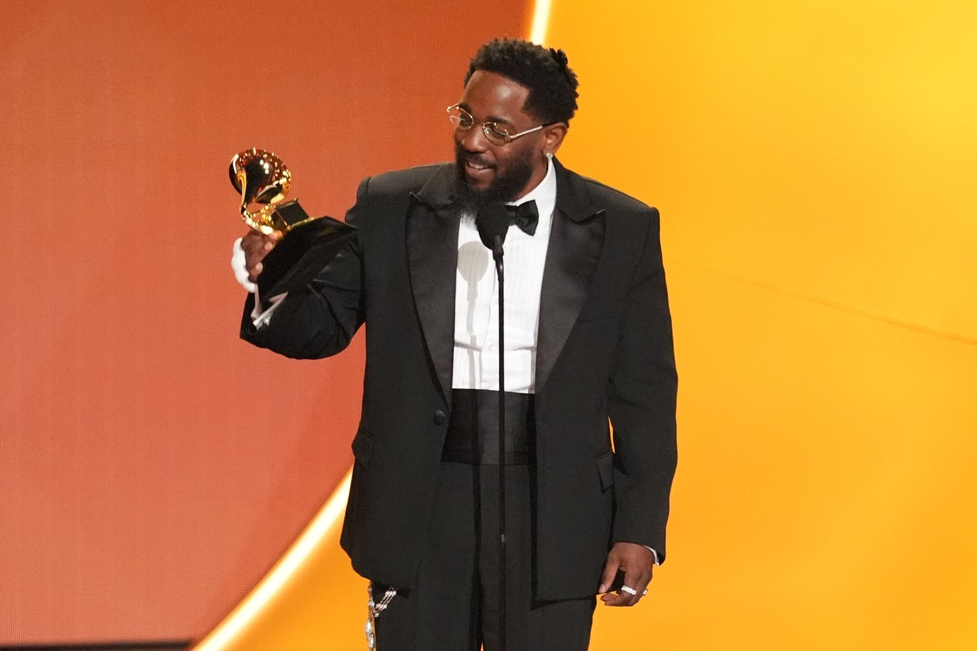 The Latest: Bad Bunny makes Grammy Awards history with album of the year win | iNFOnews.ca