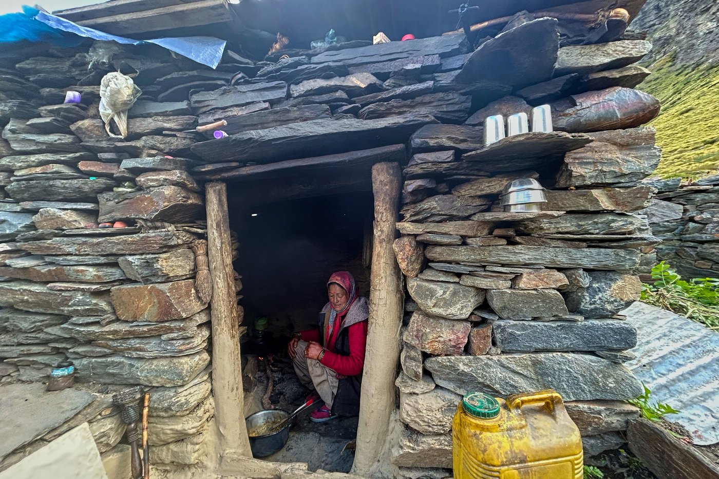 Photos show life slowly returning to abandoned Himalayan villages in India | iNFOnews.ca