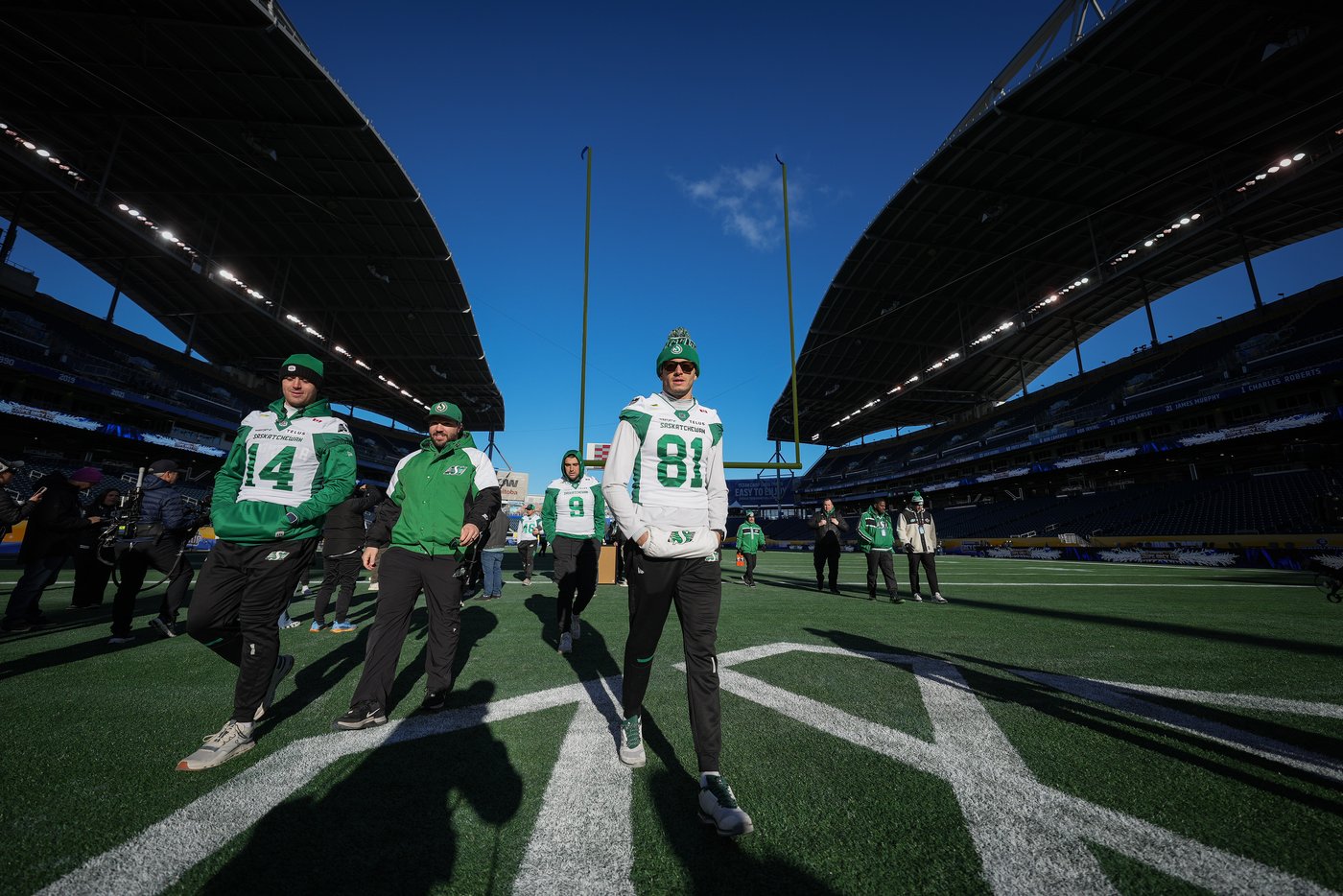 Photo Gallery: Roughriders and Alouettes Walkthrough Stadium Pre-Grey Cup | iNFOnews.ca