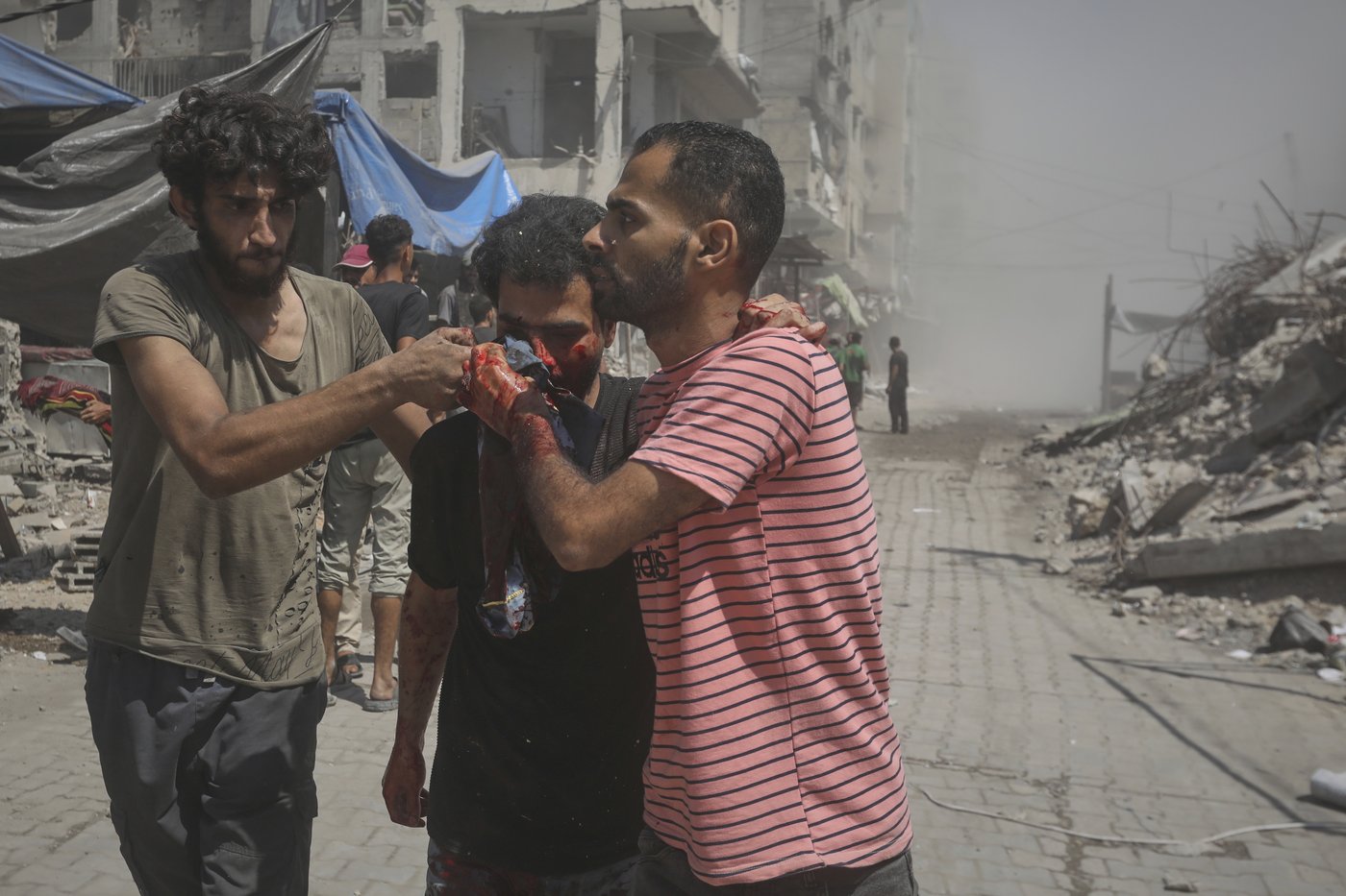 Israel ramps up strikes on Gaza City and hospital says at least 32 are dead | iNFOnews.ca