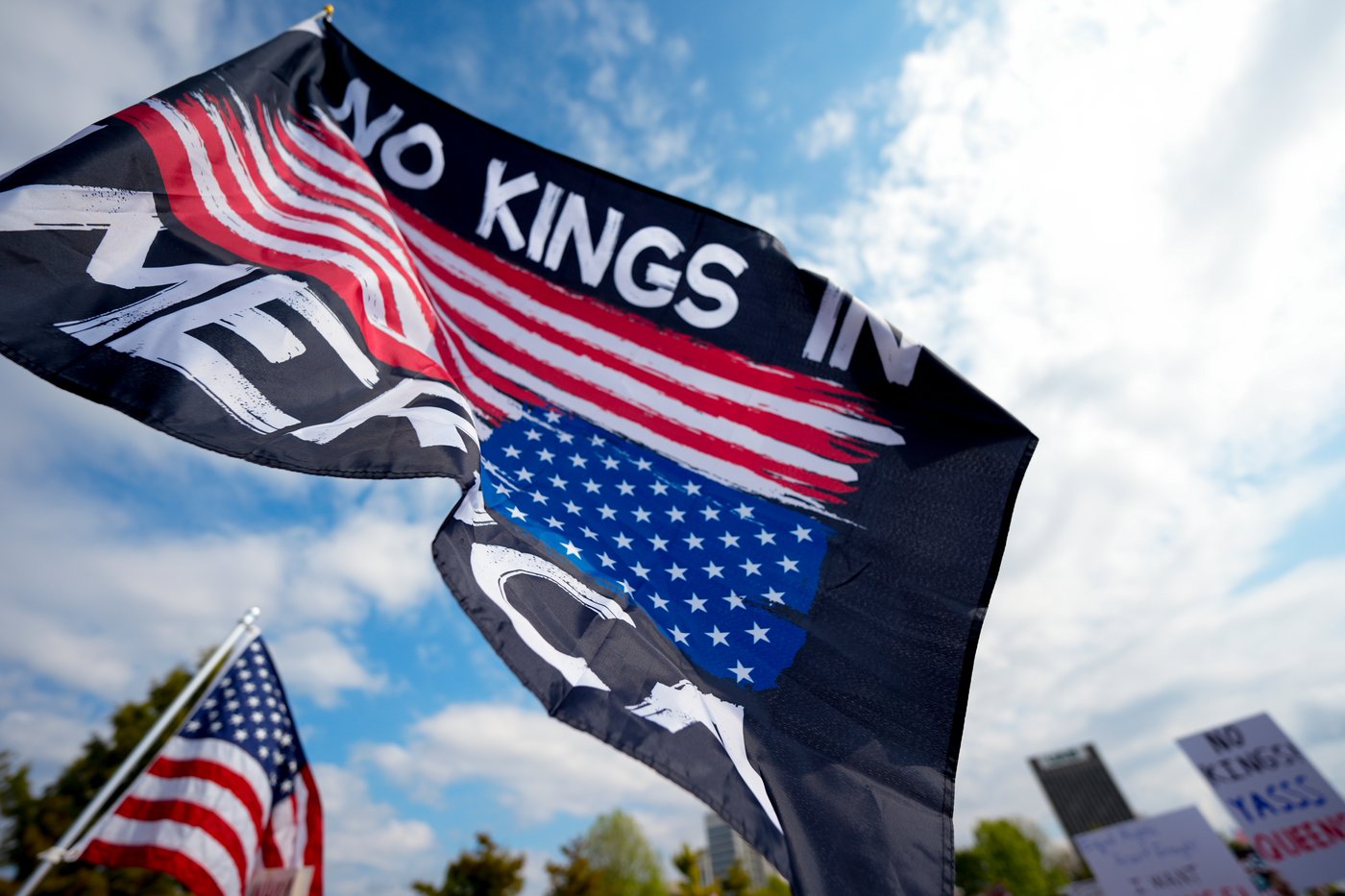 Photos show ‘No Kings’ rallies against Trump across the US and in Europe | iNFOnews.ca