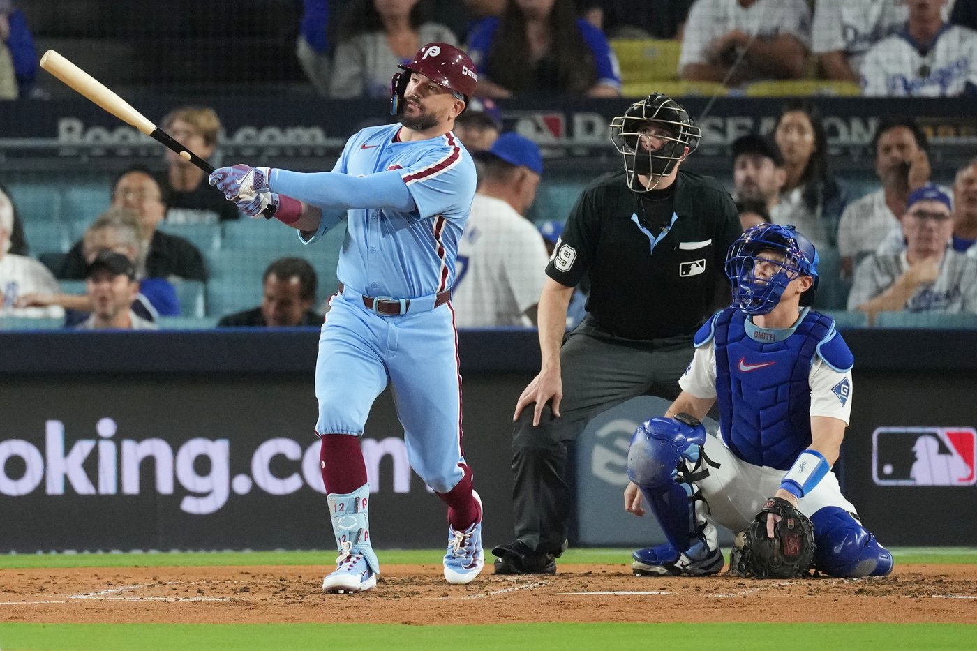 Kyle Schwarber hits two homers to lift Phillies over Dodgers 8-2 and avoid sweep in NLDS | iNFOnews.ca Kyle Schwarber hits two homers to lift Phillies over Dodgers 8-2 and avoid sweep in NLDS | iNFOnews.ca