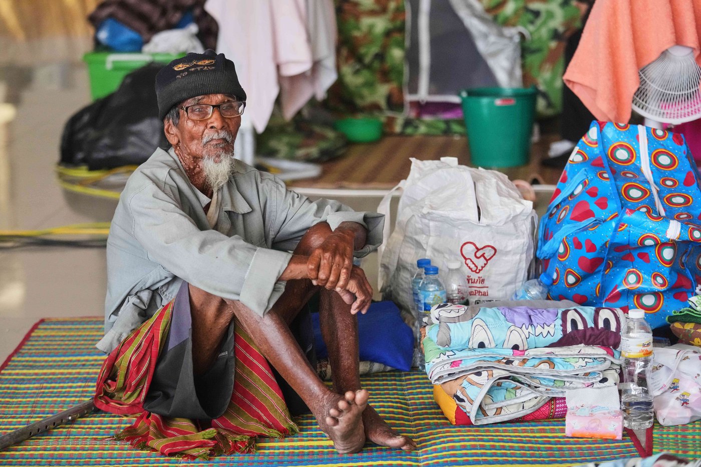 Photos show locals in Thailand and Cambodia taking shelter as border conflict intensifies | iNFOnews.ca