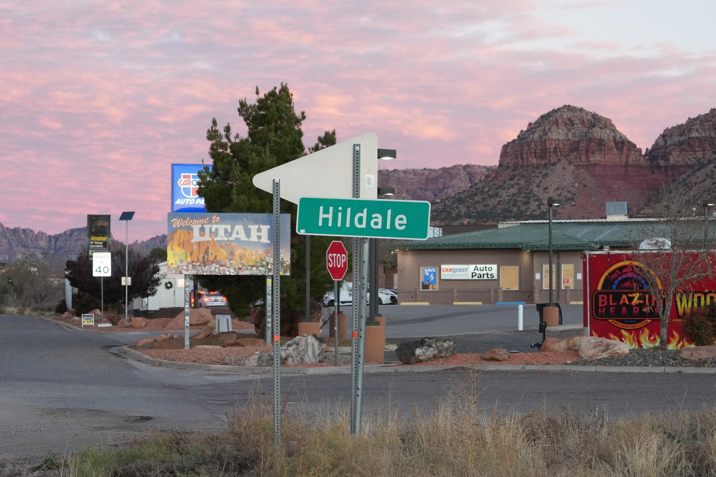Polygamous sect's sway has dwindled in twin towns on Arizona-Utah line. Residents enjoy new freedoms | iNFOnews.ca Polygamous sect's sway has dwindled in twin towns on Arizona-Utah line. Residents enjoy new freedoms | iNFOnews.ca