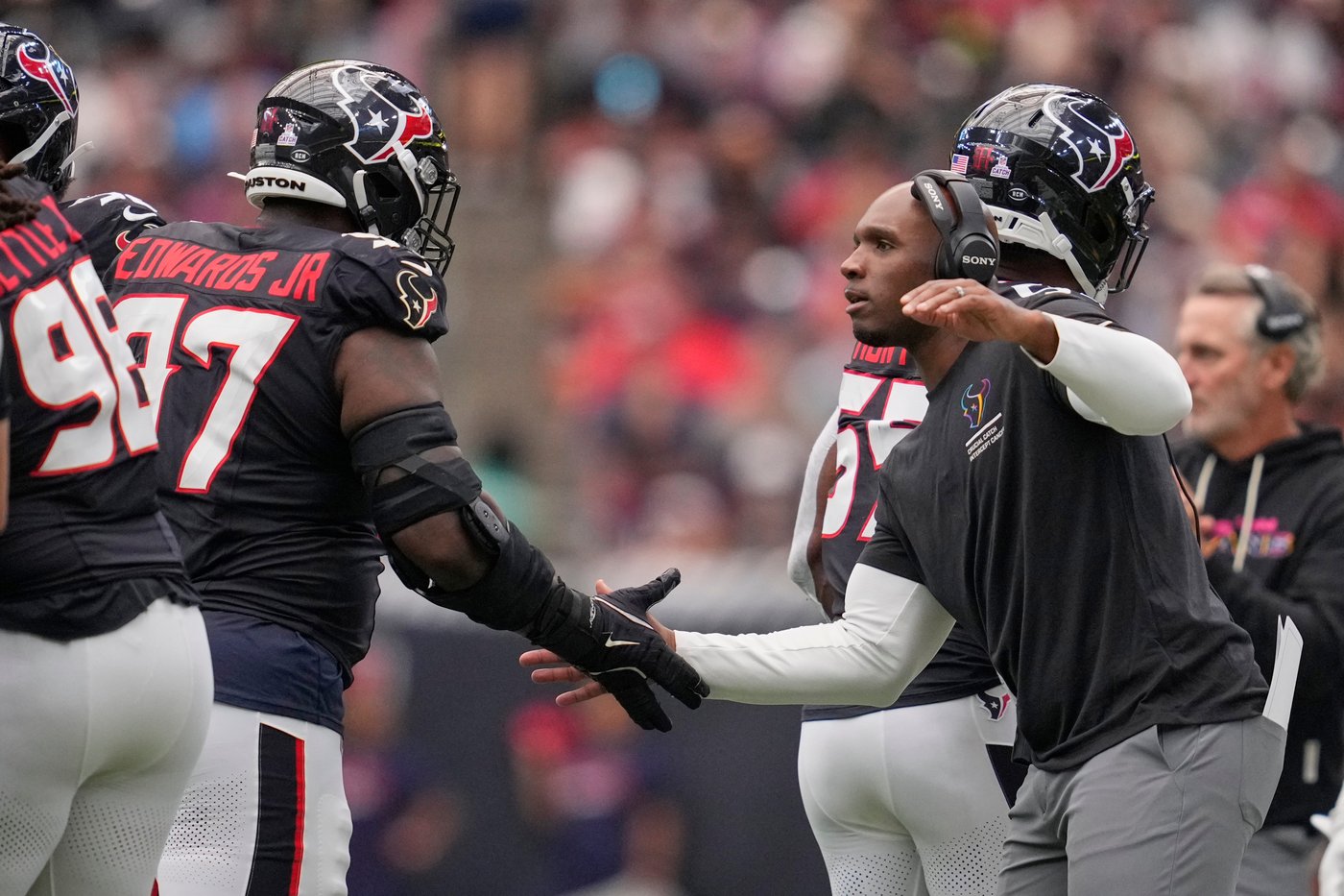 Ryans hands over play-calling duties and the Texans come up with their first shutout since 2010 | iNFOnews.ca
