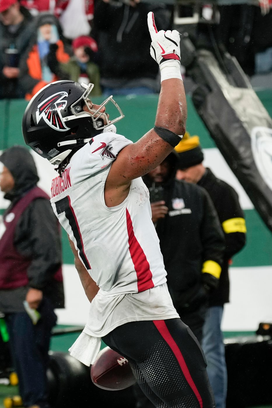 Nick Folk's 56-yard field goal on final play lifts Jets to 27-24 win over Falcons | iNFOnews.ca