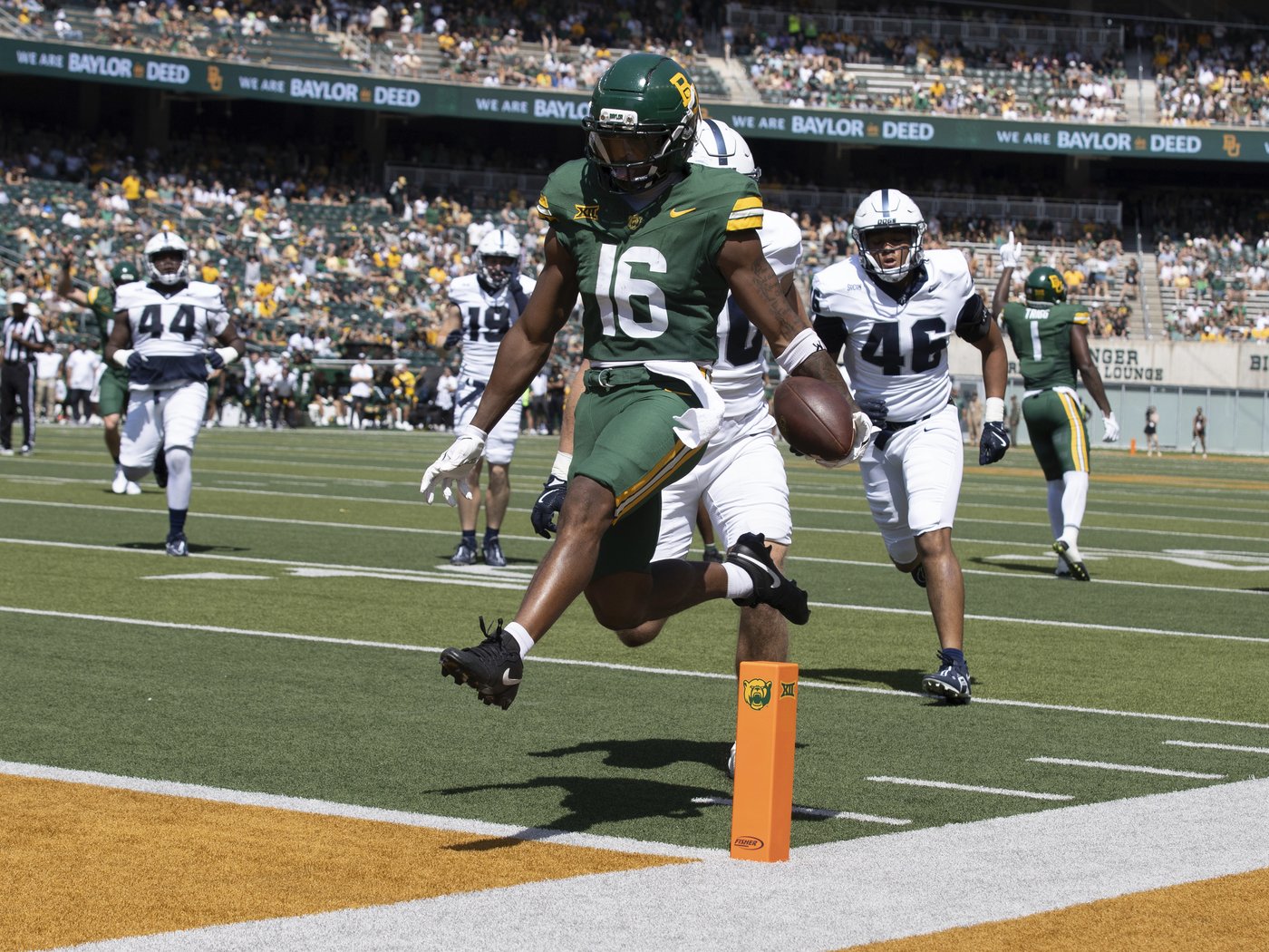 Robertson has 3 TD passes and Washington 2 TD runs as Baylor wins 42-7 over FCS foe Samford | iNFOnews.ca