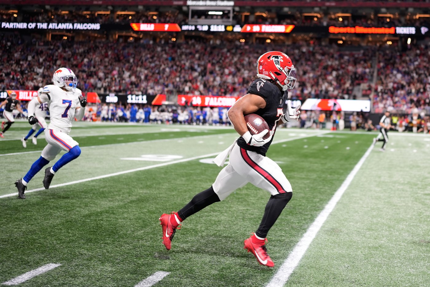 Falcons ride Robinson's 170 rushing yards, including 81-yard TD, to 24-14 win over Allen and Bills | iNFOnews.ca Falcons ride Robinson's 170 rushing yards, including 81-yard TD, to 24-14 win over Allen and Bills | iNFOnews.ca