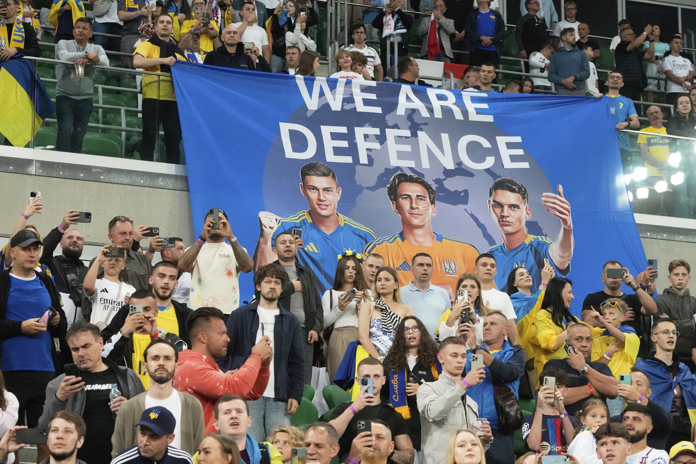 Mbappé's France beats Ukraine to start World Cup qualifying | iNFOnews.ca