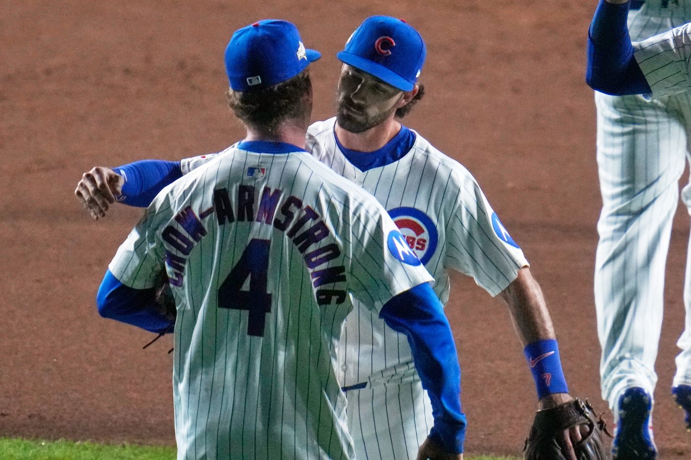 Dansby Swanson leads stellar defensive performance for Cubs in NL Wild Card Series | iNFOnews.ca