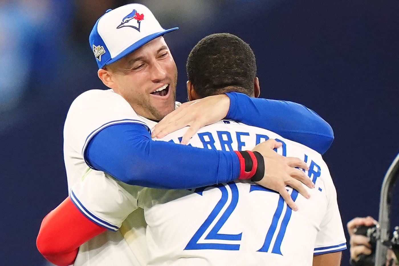 Photo Gallery: Blue Jays advance to World Series with 4-3 win over the Mariners | iNFOnews.ca