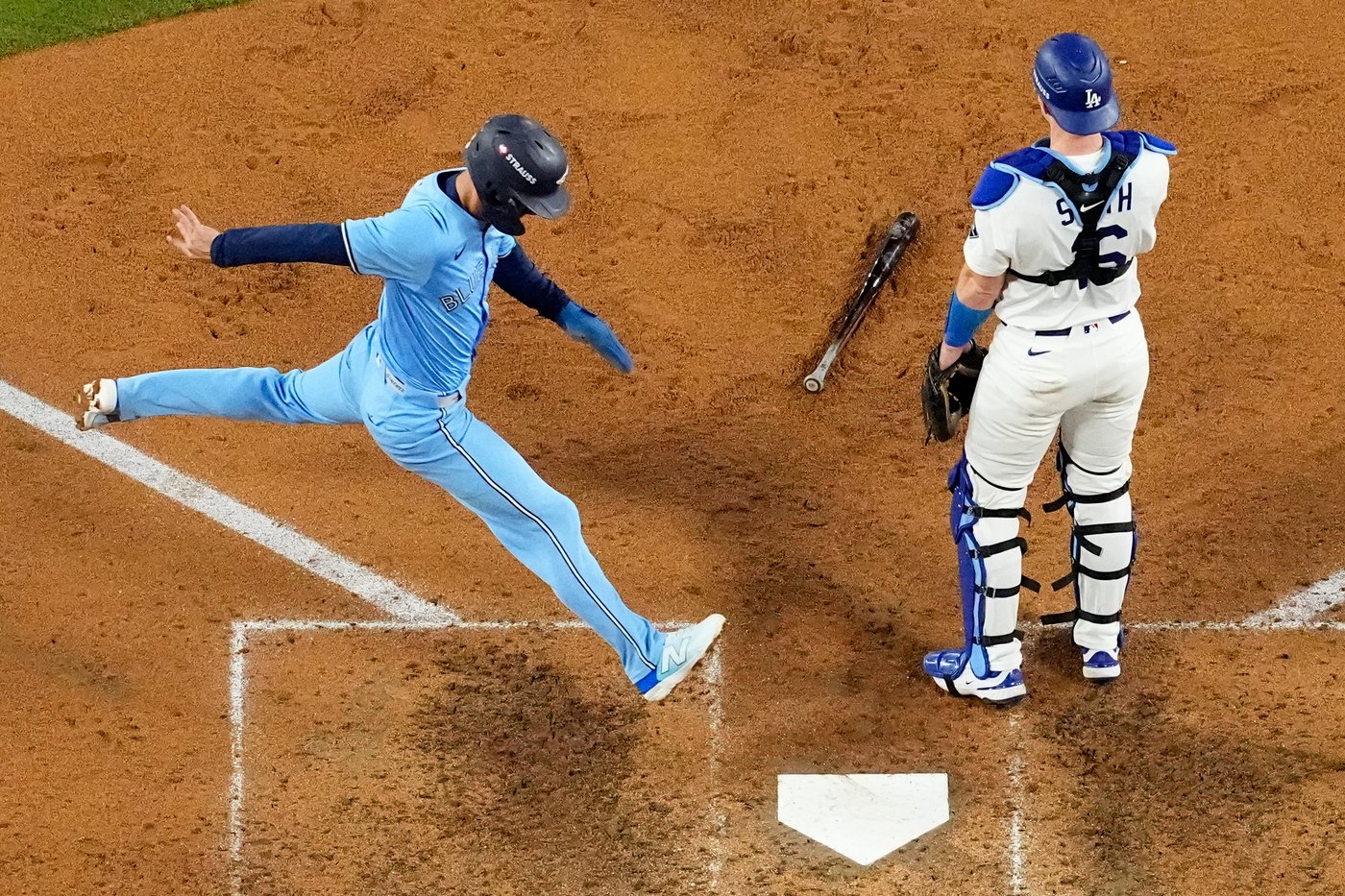 The Los Angeles Dodgers become first World Series repeat champions in 25 years, in photos | iNFOnews.ca