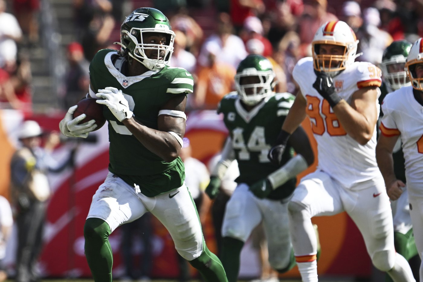 Jets come close again, but fall to 0-3 after allowing a field goal as time expires in loss to Bucs | iNFOnews.ca Jets come close again, but fall to 0-3 after allowing a field goal as time expires in loss to Bucs | iNFOnews.ca