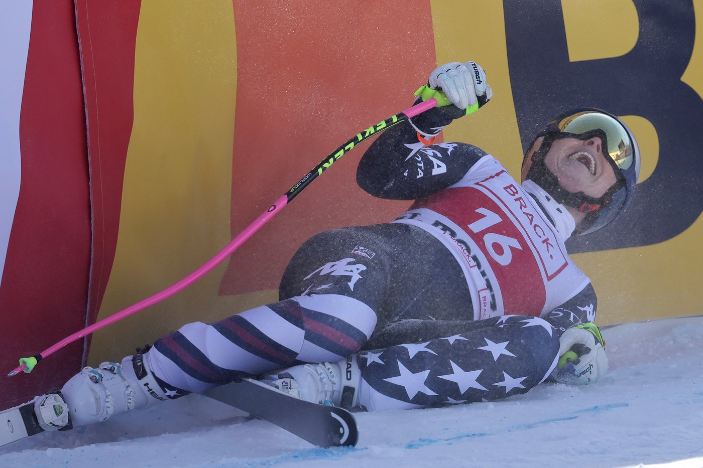 Remarkable Lindsey Vonn wins World Cup downhill at age 41 to start her Olympic season | iNFOnews.ca