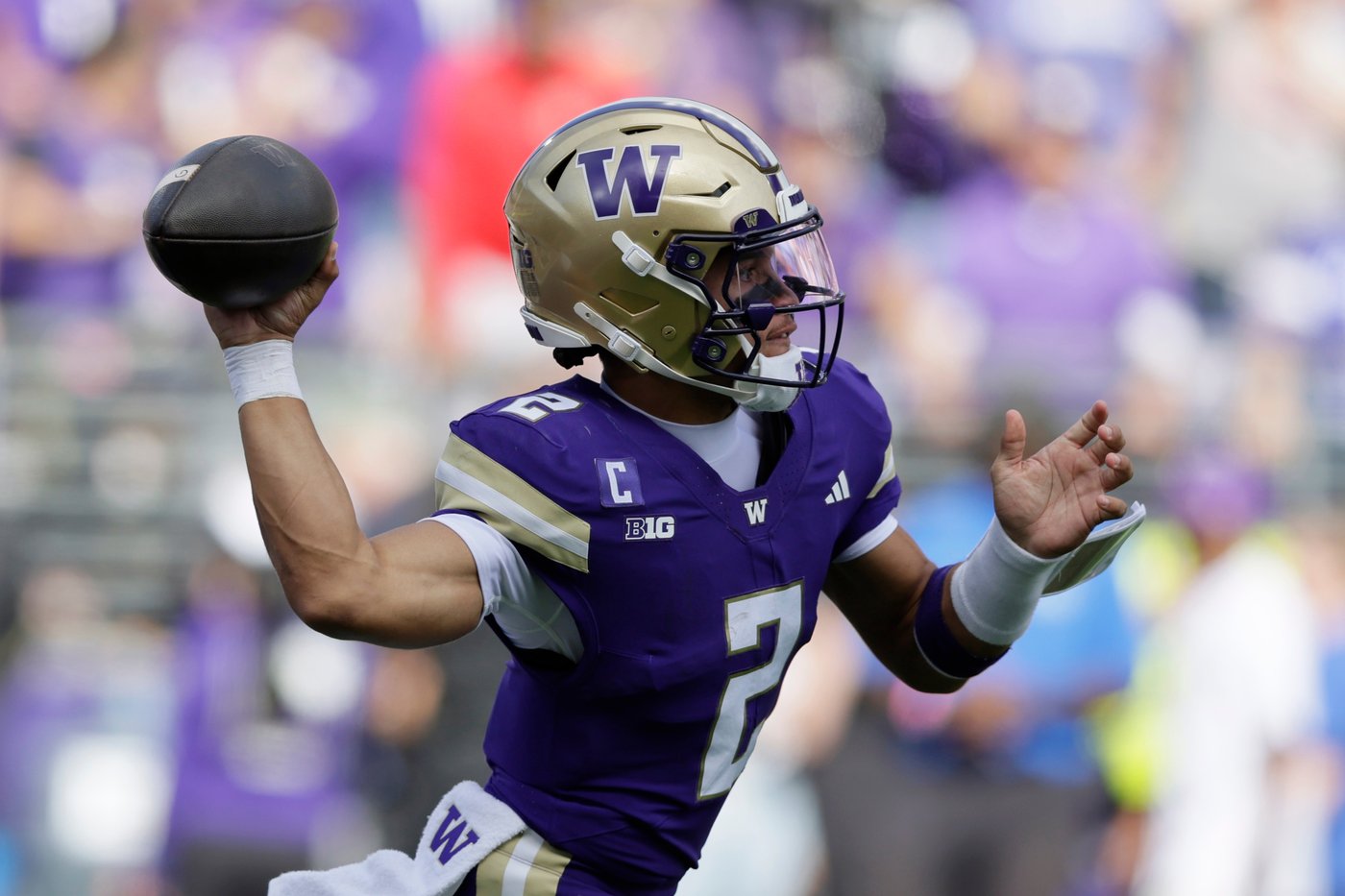 No. 1 Ohio State pulls away to beat Washington 24-6 | iNFOnews.ca