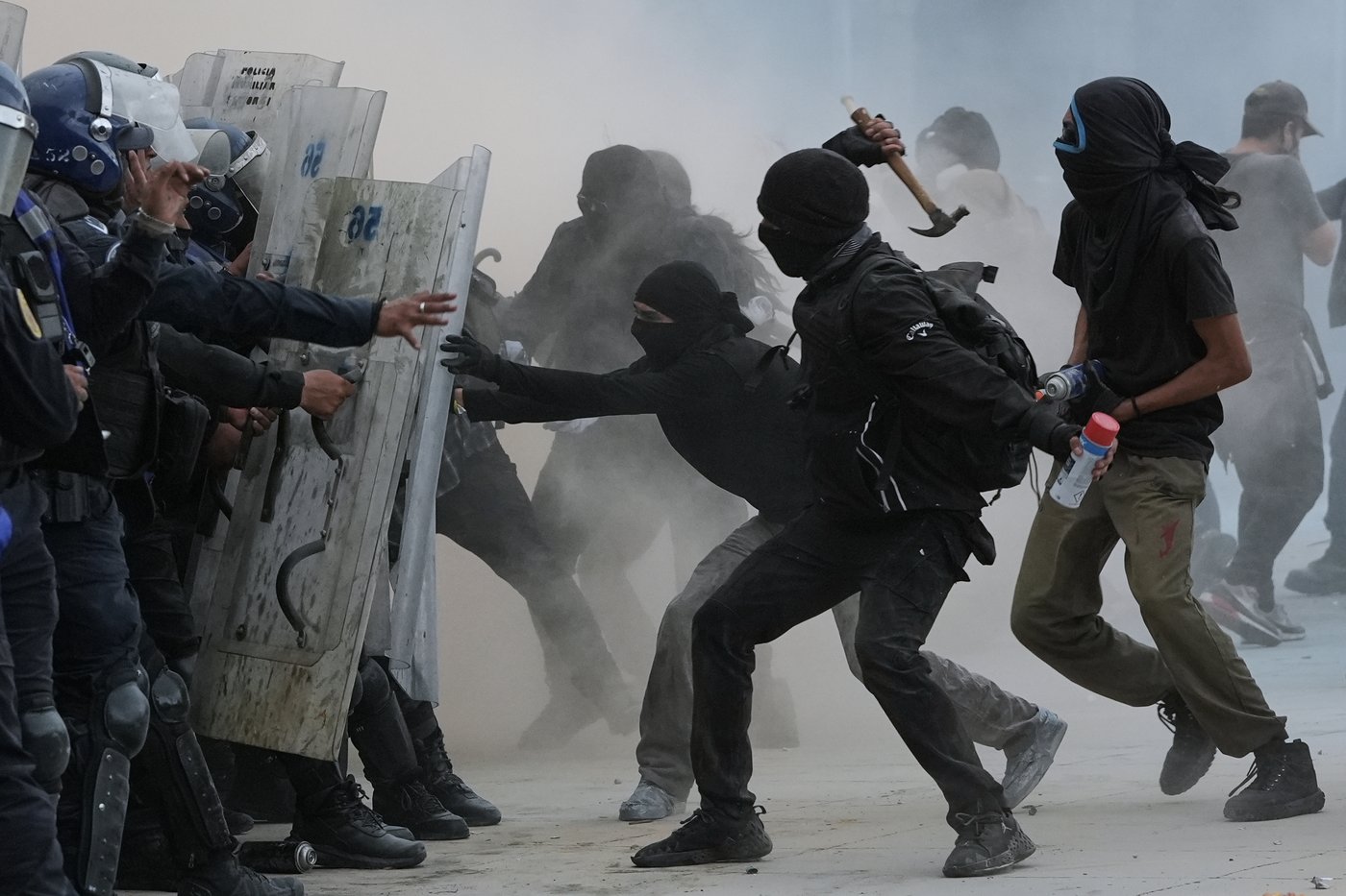 Protests in Peru, a soccer fan poses and more top photos this week from Latin America | iNFOnews.ca