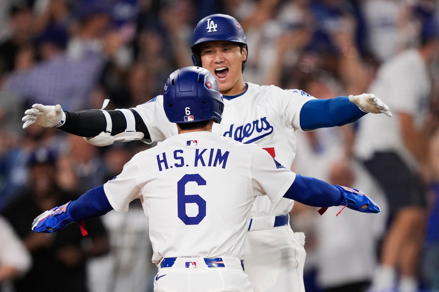 Dodgers advance to NLCS, beat Phillies 2-1 on Kerkering's 11th-inning error | iNFOnews.ca Dodgers advance to NLCS, beat Phillies 2-1 on Kerkering's 11th-inning error | iNFOnews.ca