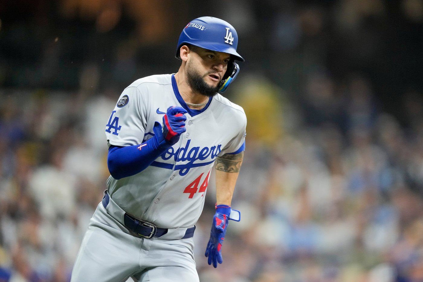 Yamamoto throws 3-hitter, Dodgers beat Brewers 5-1 to grab 2-0 NLCS lead | iNFOnews.ca Yamamoto throws 3-hitter, Dodgers beat Brewers 5-1 to grab 2-0 NLCS lead | iNFOnews.ca