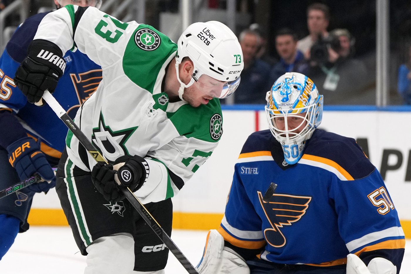 Kyrou, Snuggerud score to back Binnington in the Blues' 3-1 victory over the Stars | iNFOnews.ca Kyrou, Snuggerud score to back Binnington in the Blues' 3-1 victory over the Stars | iNFOnews.ca