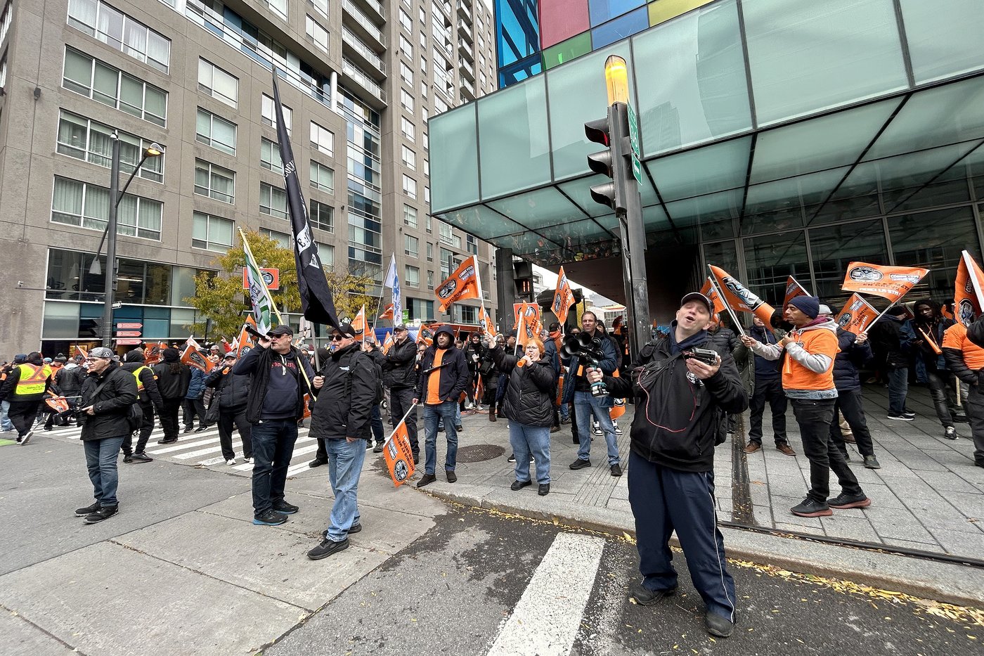 Montreal transit strike could be first test of new Quebec labour law | iNFOnews.ca Montreal transit strike could be first test of new Quebec labour law | iNFOnews.ca