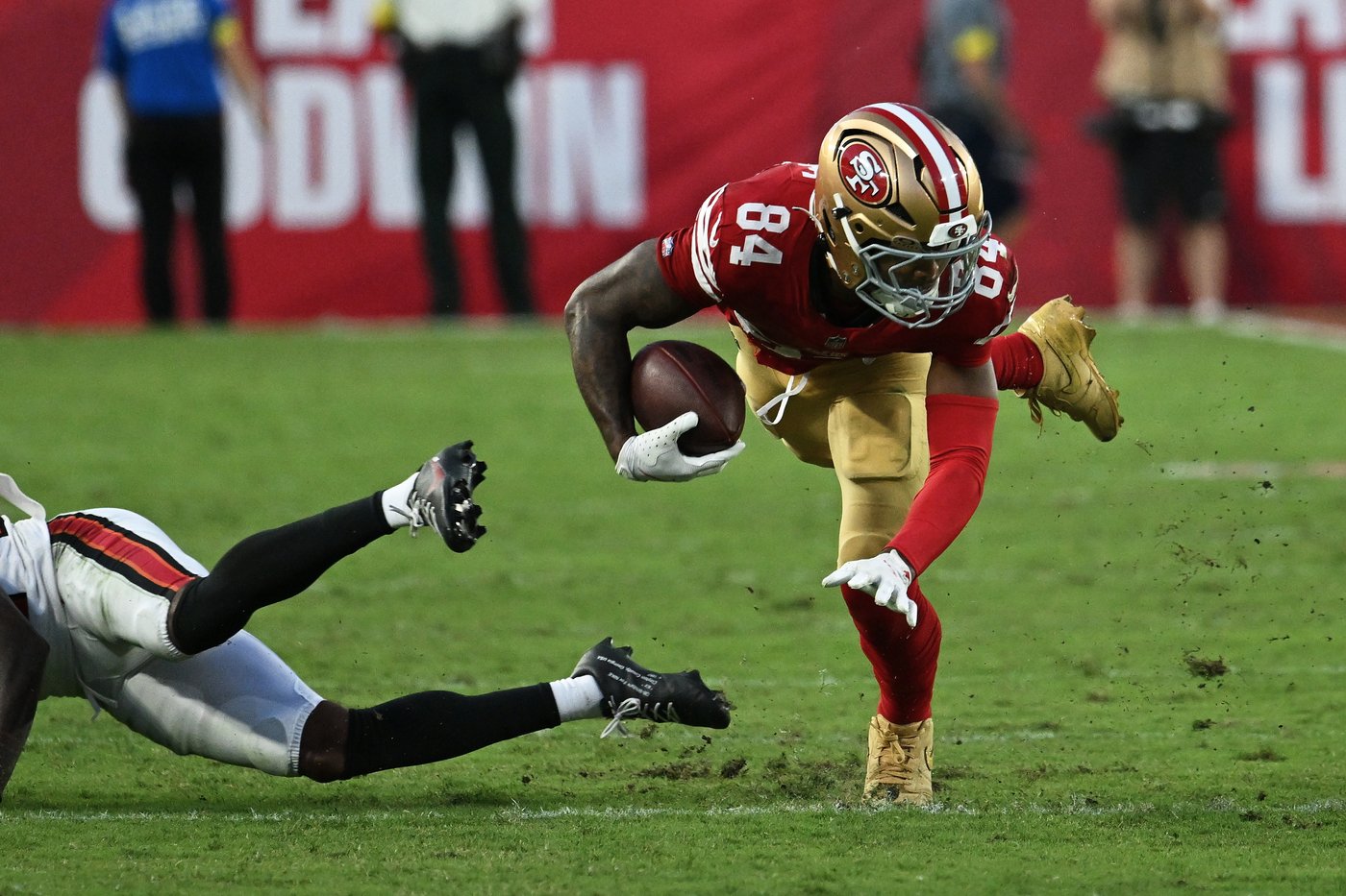 49ers' season in jeopardy after losing Fred Warner to injury | iNFOnews.ca 49ers' season in jeopardy after losing Fred Warner to injury | iNFOnews.ca
