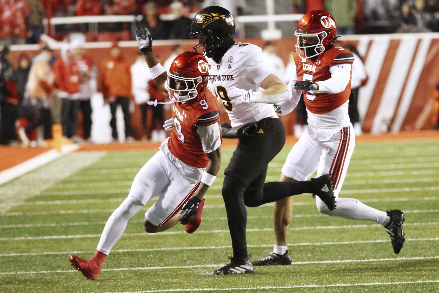 Dampier runs for 120 yards, 3 TDs as Utah rolls to 42-10 win over No. 21 Arizona State | iNFOnews.ca