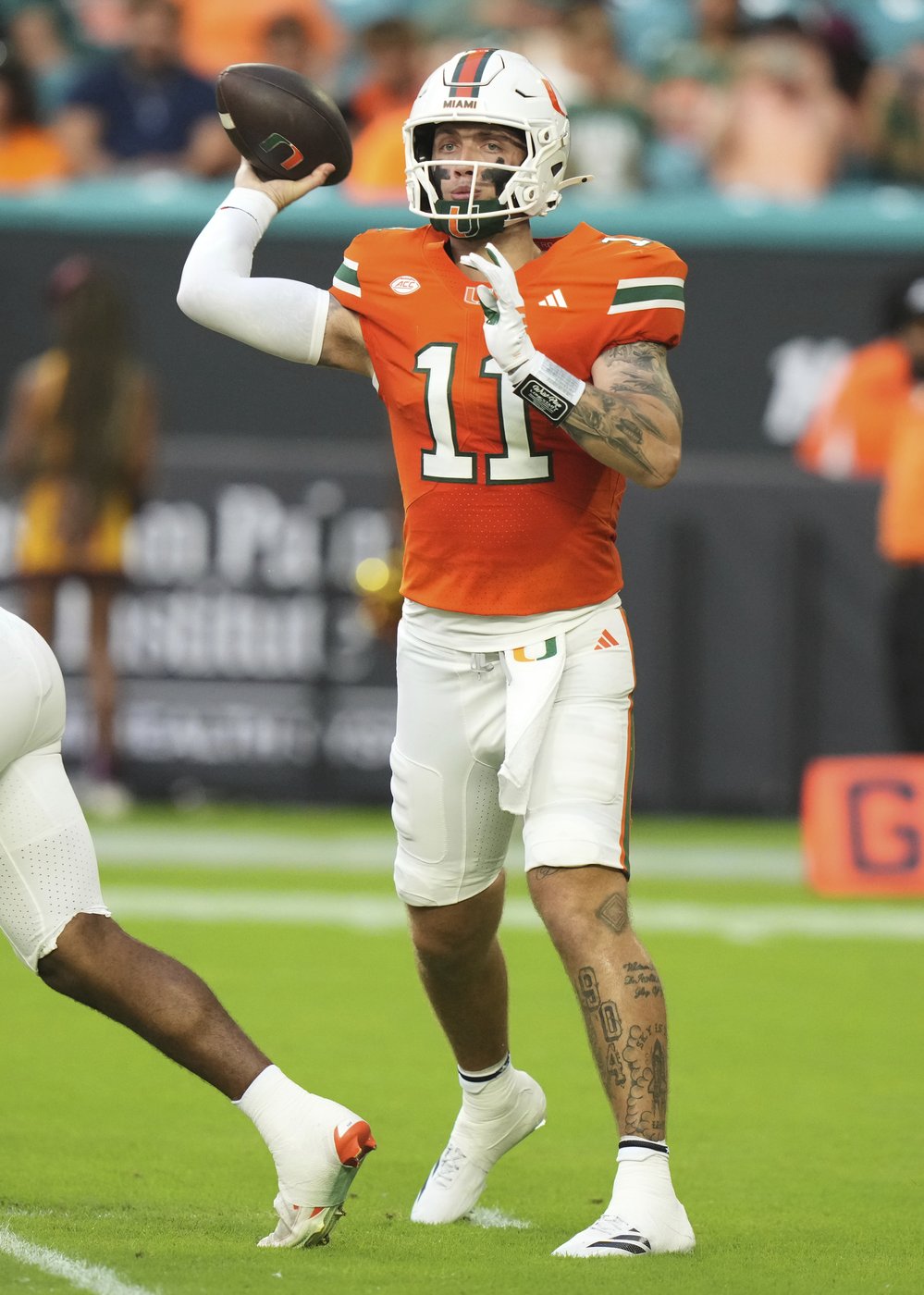 Beck breaks Miami record for consecutive completions, No. 5 Canes ease past Bethune-Cookman 45-3 | iNFOnews.ca Beck breaks Miami record for consecutive completions, No. 5 Canes ease past Bethune-Cookman 45-3 | iNFOnews.ca