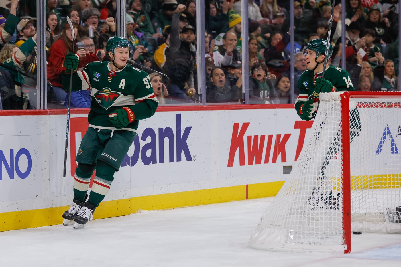 Quinn Hughes scores in Minnesota debut as Wild beat Bruins 6-2 for 4th straight win | iNFOnews.ca