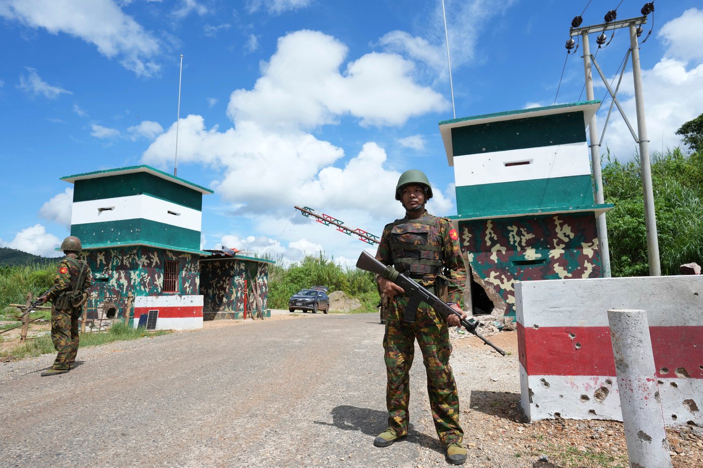 Photos show a town ravaged by civil war in Myanmar | iNFOnews.ca