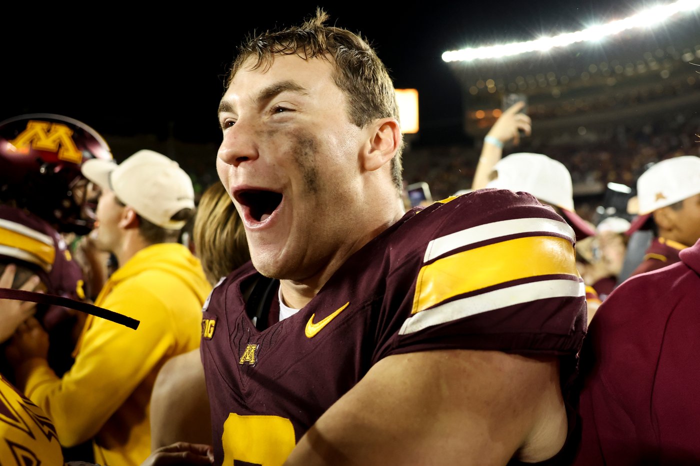 Gophers defense stays together and strong behind first-time coordinator Danny Collins | iNFOnews.ca Gophers defense stays together and strong behind first-time coordinator Danny Collins | iNFOnews.ca